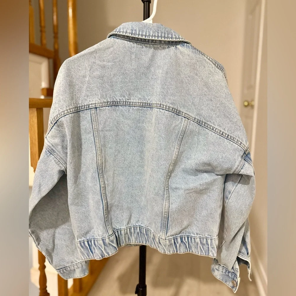 Refuge Denim Jacket/ size small - Picture 5 of 6